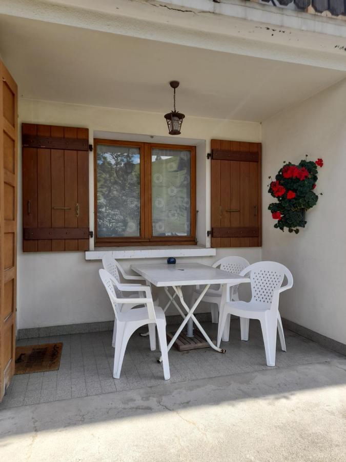 Les Granges 2 Chambres Et Terrasse Au Soleil Ла-Клюза Екстер'єр фото